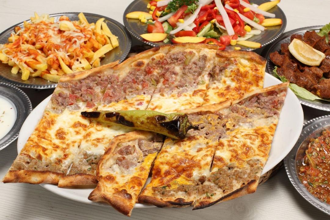 Kuşbaşı Kaşarlı Pide